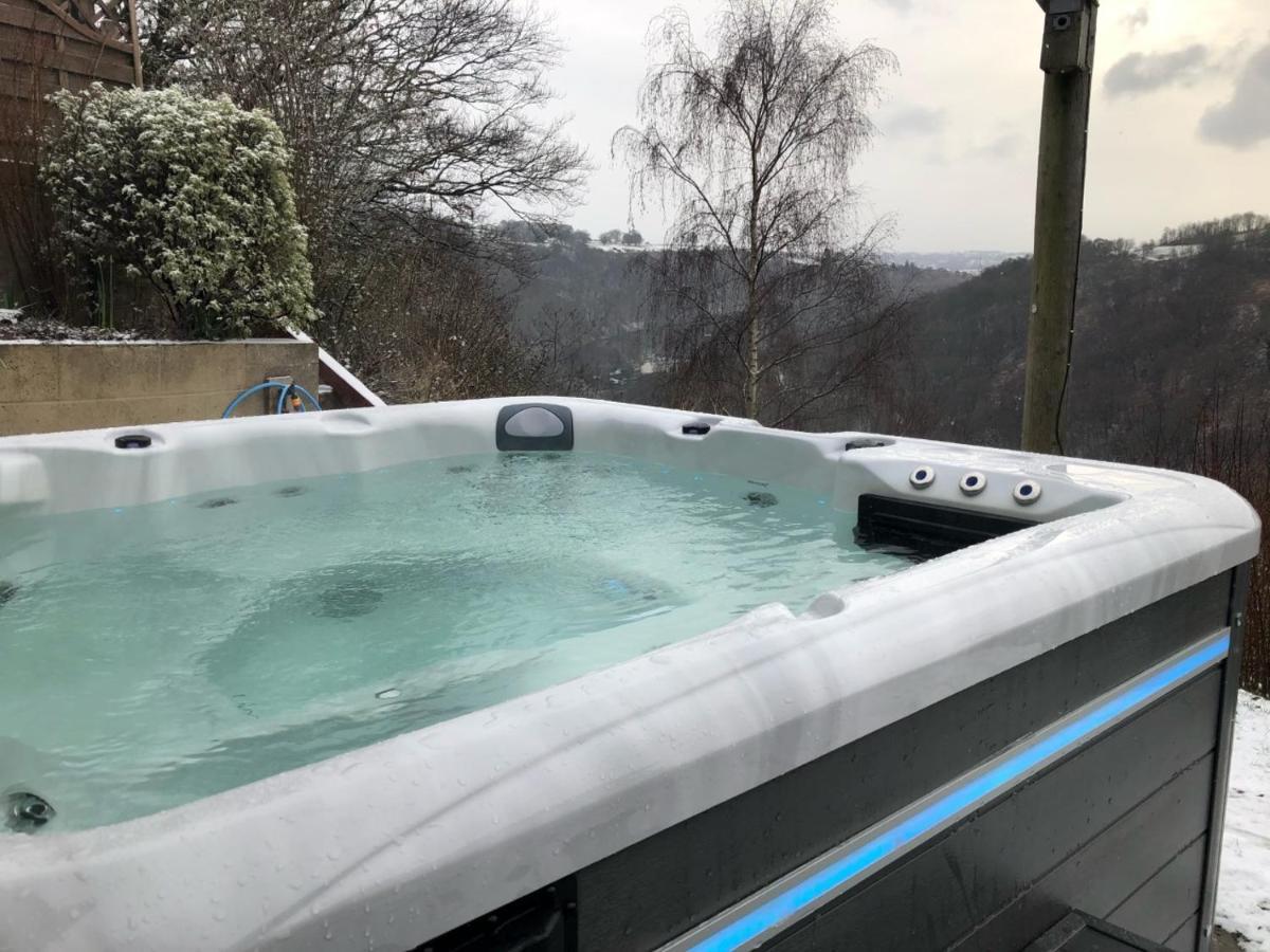 Вілла The Crest Hillside Retreat With Hot Tub Abertillery Екстер'єр фото